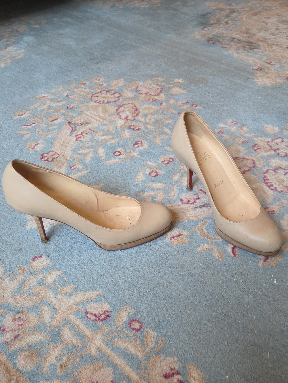 Christian Louboutin Women's Beige Platform Pumps Shoes Heels Sz 37 Italy $950 - Picture 1 of 5